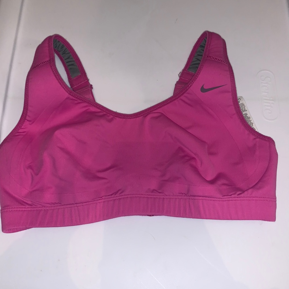 nike sports bra